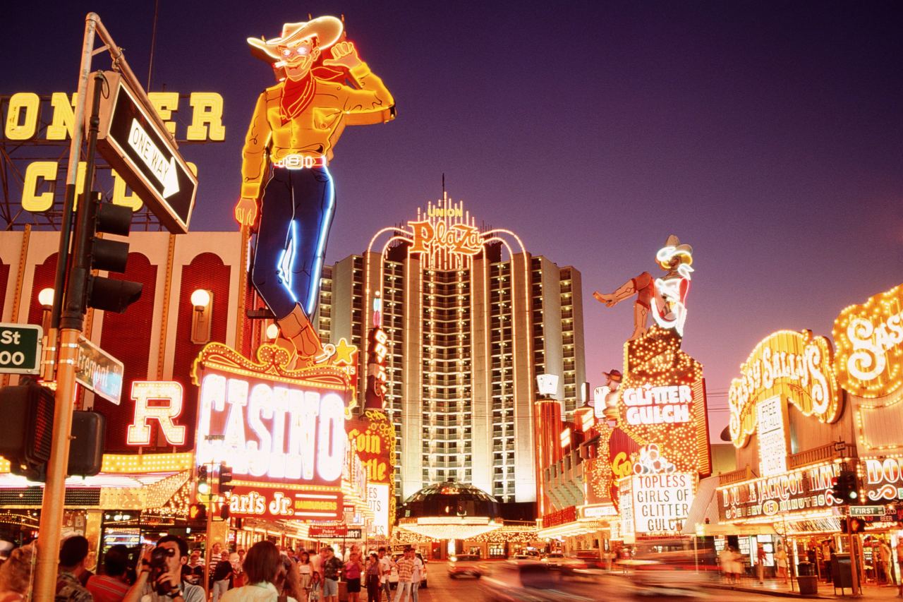 Las Vegas c. 1992-1994. Downtown in the final years before a five-block section of Fremont Street was closed to automobile traffic. Photo by B. Tanaka.